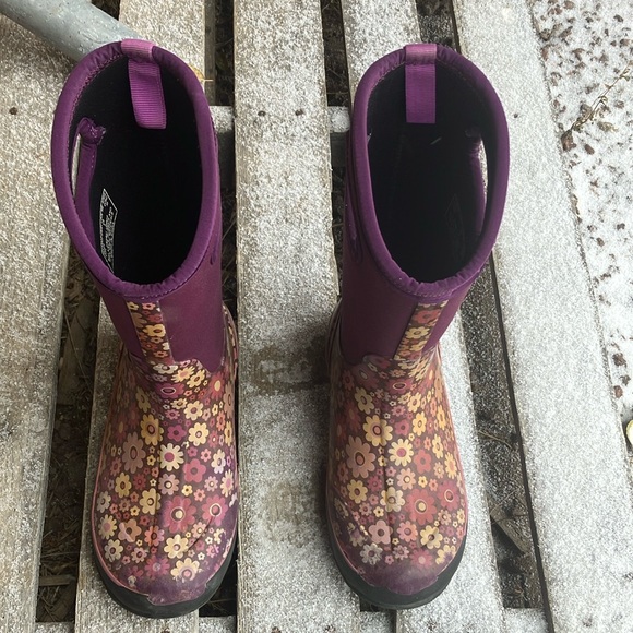 Big Kids Bogs 5 - Picture 5 of 11